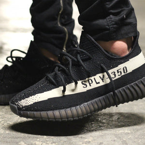 Adidas Yeezy boost 350 V2 'BLACK/WHITE' SNEAKERS LIFE Adidas Yeezy boost 350 V2 'BLACK/WHITE' SNEAKERS LIFE