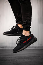 Adidas Yeezy boost 350 v2 ‘CORE BLACK/RED’
